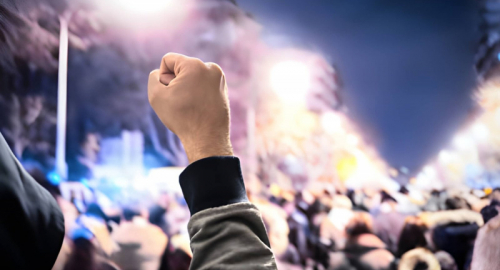 La nuova stretta sulla sicurezza: come cambiano le regole per il dissenso e le manifestazioni pubbliche